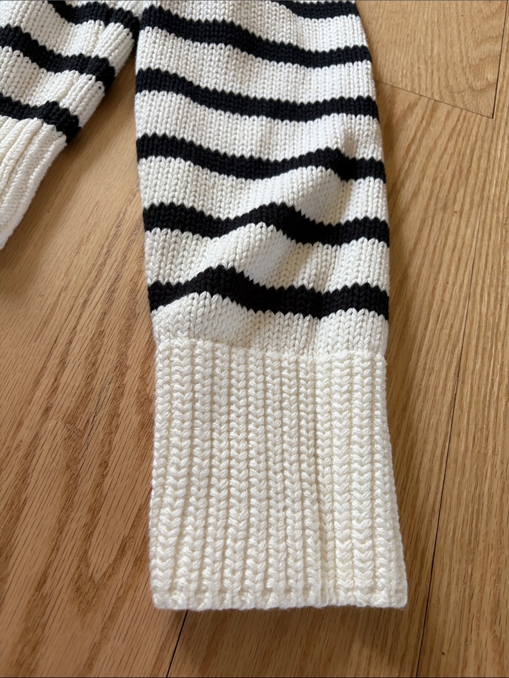 Rollneck Sweater - Picture 10 of 10